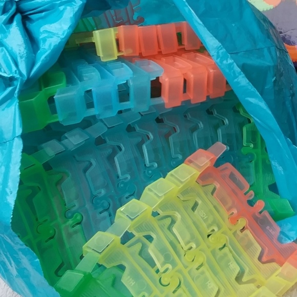 Bag of extra magic tracks. - Picture 2 of 2